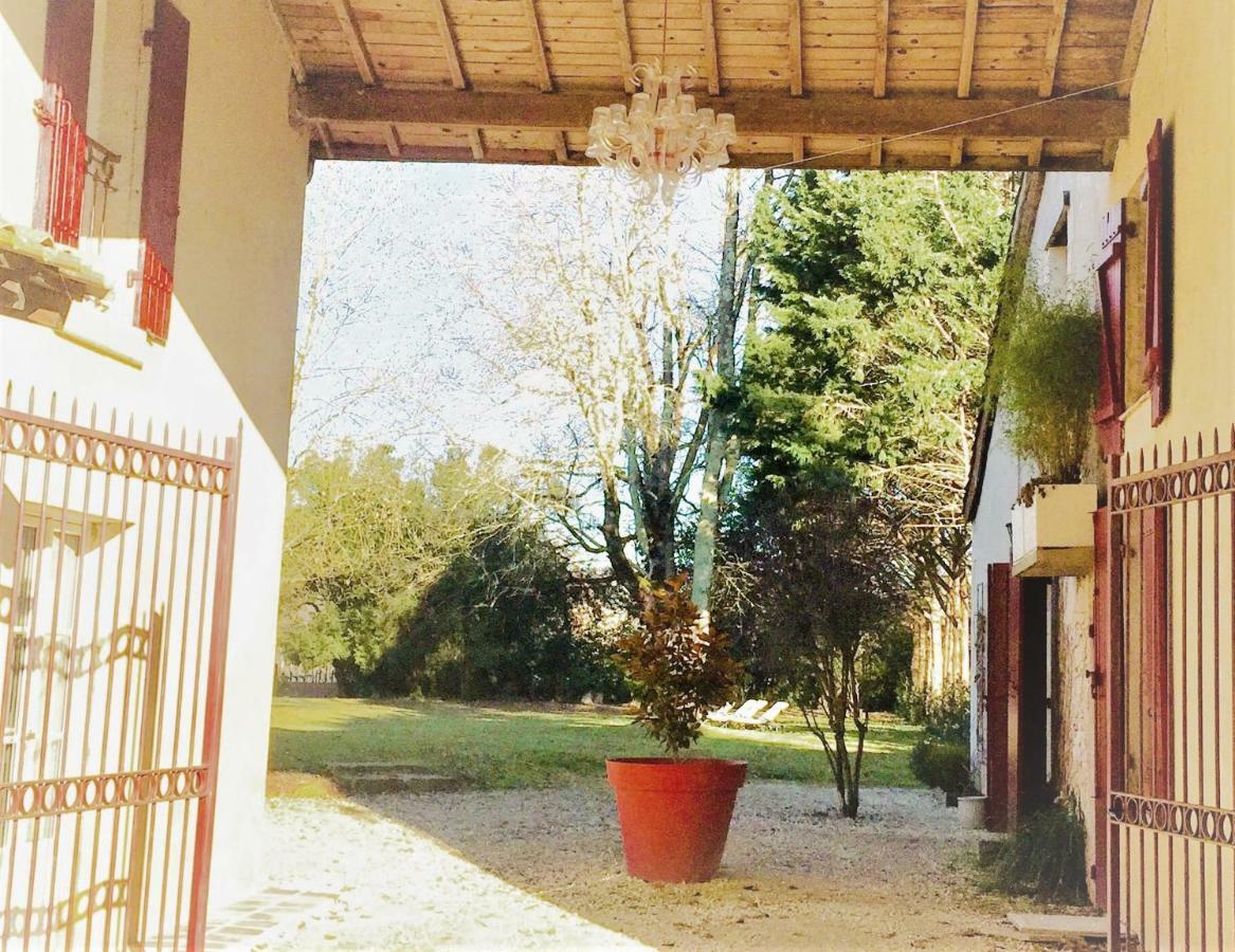 La Carreterie - Maison De Famille{S} Pineuilh エクステリア 写真